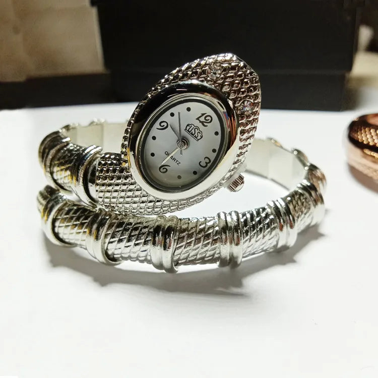 Vintage Style Classic Style Snake Buckle Quartz Watch Women's Watches