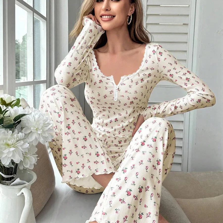 European Style Long Sleeve V-Neck Floral Print Sleepwear Set Women's Home Clothes With Cuffed Pants Thick Polyester Knitted Fabric