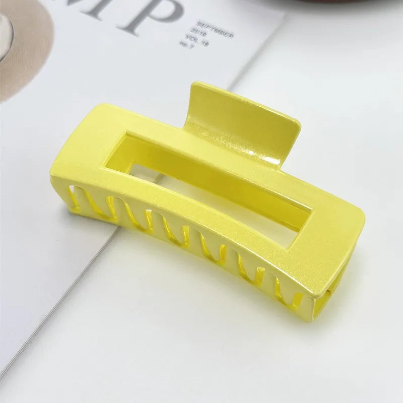Thick Acrylic Hair Clips Cute Sweet Dopaamine Crown Grab Clips Shark Fin Sensation Solid Color Hair Clips For Women