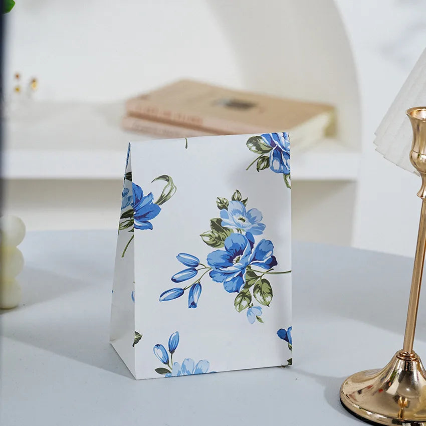 Cute Cartoon Paper Party Gift Wrapping Supplies