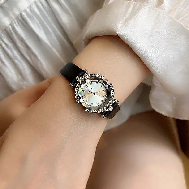 Casual Vintage Style Simple Style Pattern Buckle Quartz Watch