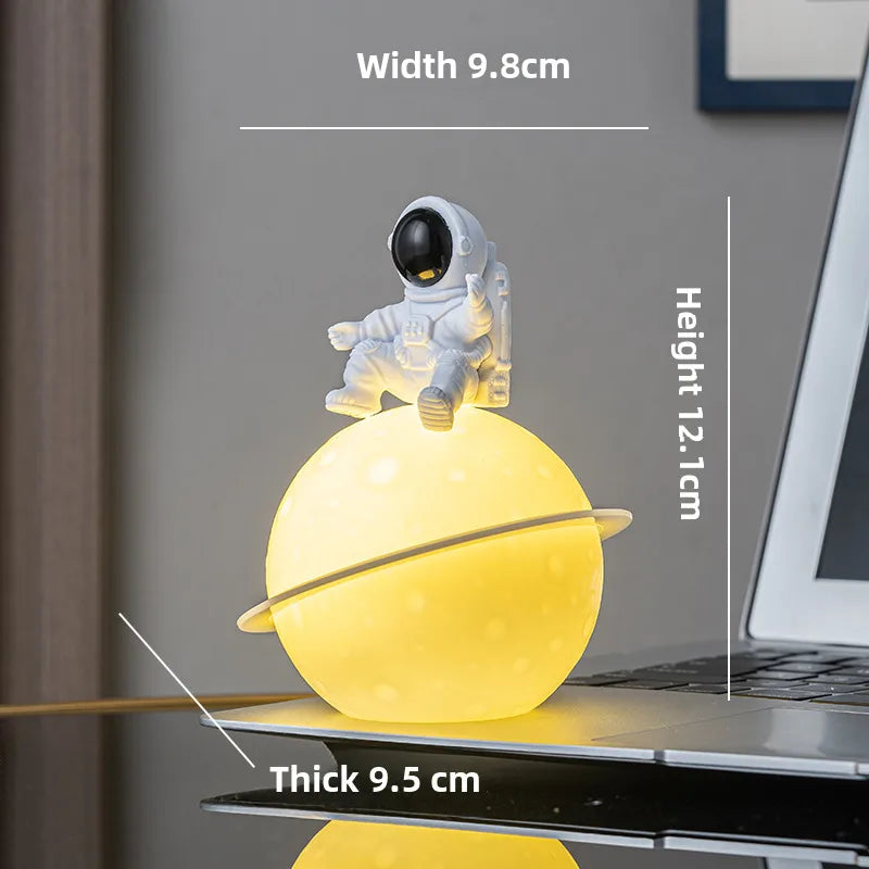 Creative moon lamp children's gift headlamp bedroom bedside lamp decorative table lamp moon lamp astronaut night lamp