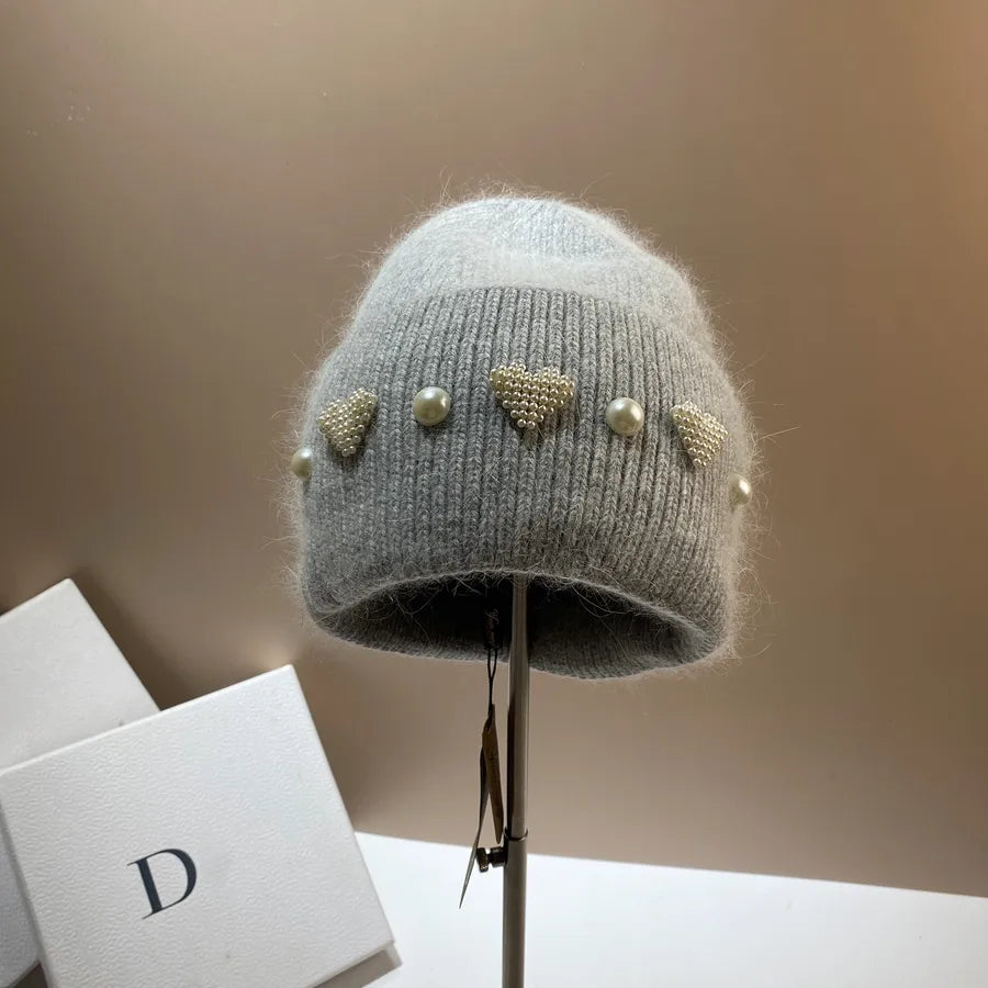 women's sweet heart shape pearl eaveless wool cap