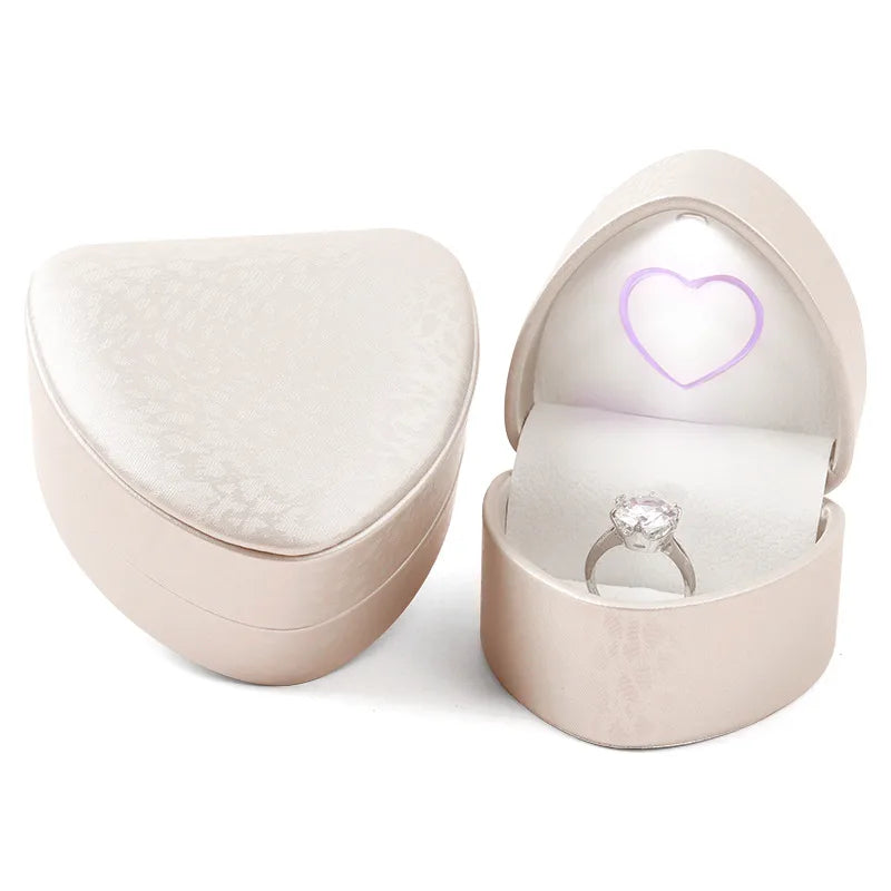 1 Piece Pu Leather Casual Elegant Lady Holiday Banquet Selfie Heart Shape Casual Elegant Lady