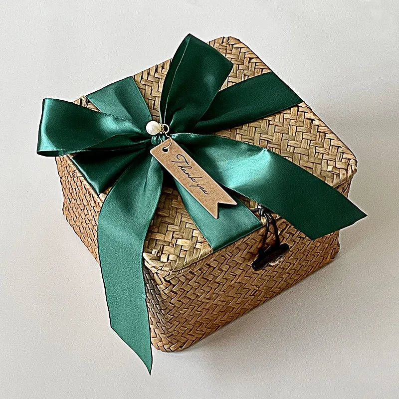 pastoral solid color wicker/straw storage basket
