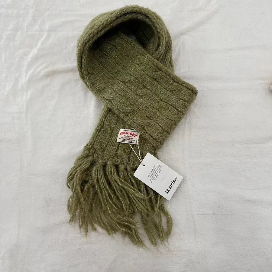 Women's Sweet Simple Style Solid Color Twist Knit Scarf
