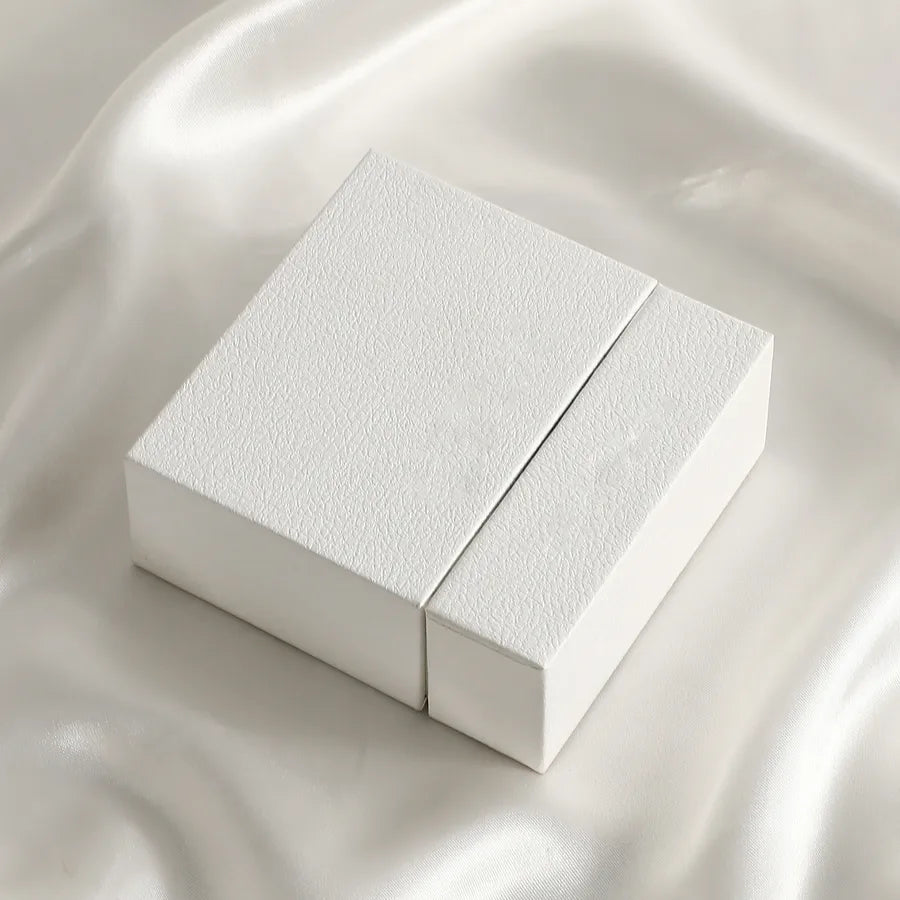 1 Piece Cardboard Casual Elegant Lady Holiday Banquet Selfie Solid Color Jewelry Boxes
