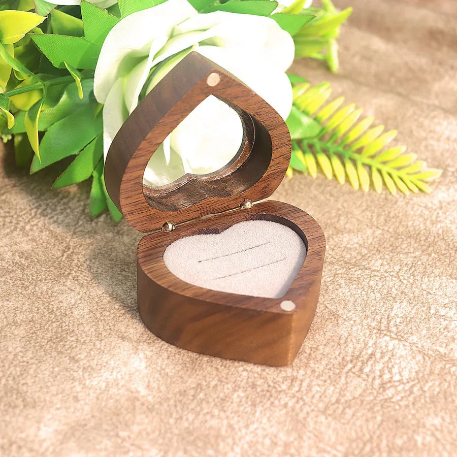 1 Piece Wood Retro Daily Festival Heart Shape Solid Color Jewelry Boxes