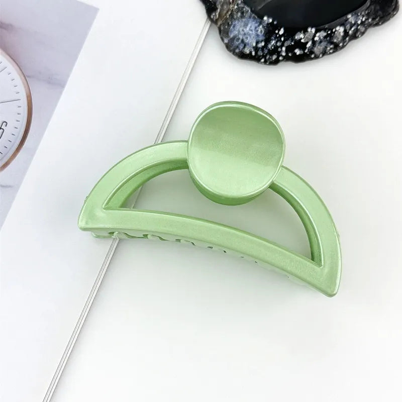Thick Acrylic Hair Clips Cute Sweet Dopaamine Crown Grab Clips Shark Fin Sensation Solid Color Hair Clips For Women