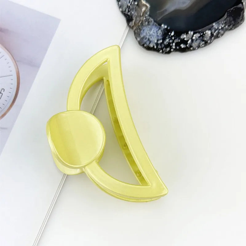 Thick Acrylic Hair Clips Cute Sweet Dopaamine Crown Grab Clips Shark Fin Sensation Solid Color Hair Clips For Women