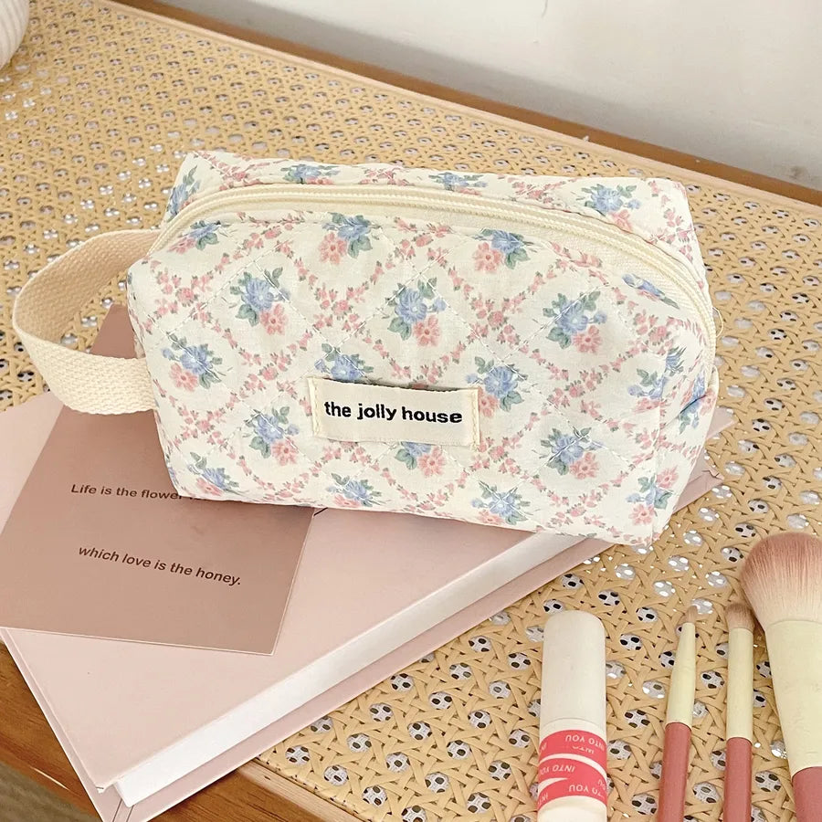 Cute Classic Style Ditsy Floral Polyester Sewing Thread Square Makeup Bags