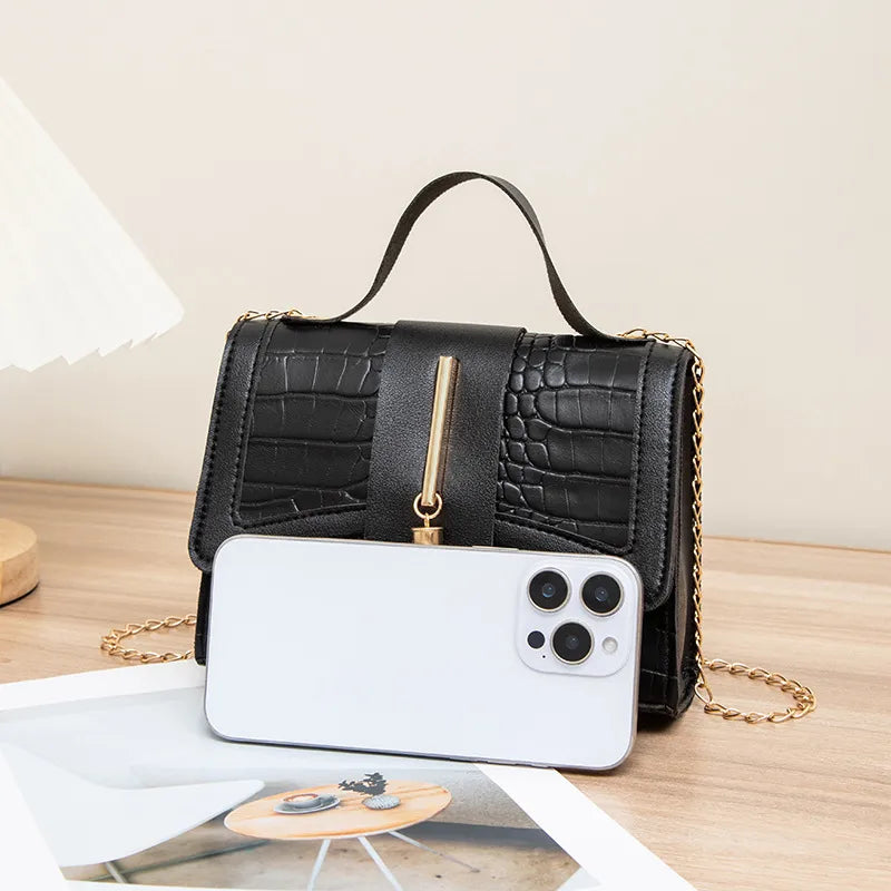 Women's Bag Wholesale new Bag Retro Small Square Bag Crocodile Pattern Tassel Bag Simple Handbag Handbag