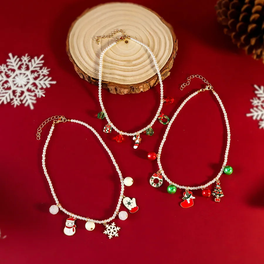 Christmas Cartoon Colorful Red And Green Bell Necklace Festive Christmas Socks Pendant Snowflake Design Women's Jewelry Accessory