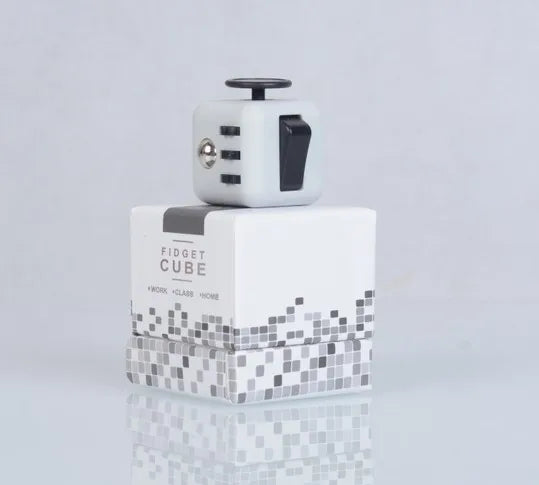 hot 6-sided 12-sided decompression Rubik's cube anti-anxiety pressure vent artifact decompression Rubik's cube dice spot