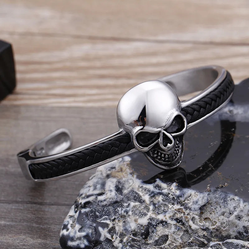 Vintage Style Skull Titanium Steel Halloween Men's Bangle