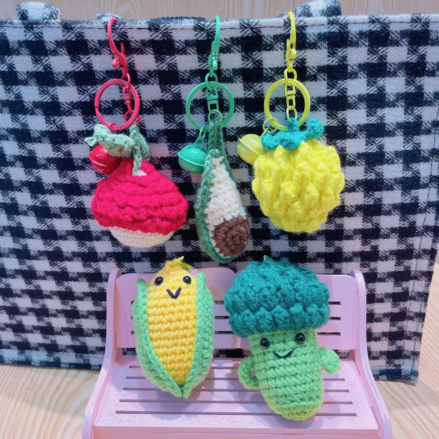Handmade Smiley Face Vegetable Fruit Keychain Plush Crocheted Cute Hanging Doll Creative Gift Christmas Valentine's Day New Year
