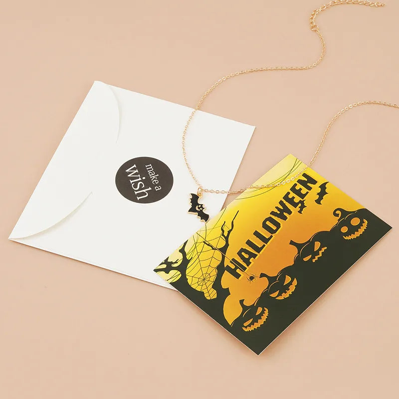 Dark Skull Head Halloween Pendant Necklace Funny Bat Design Alloy Metal Chain Unisex Dark Style Jewelry Accessory