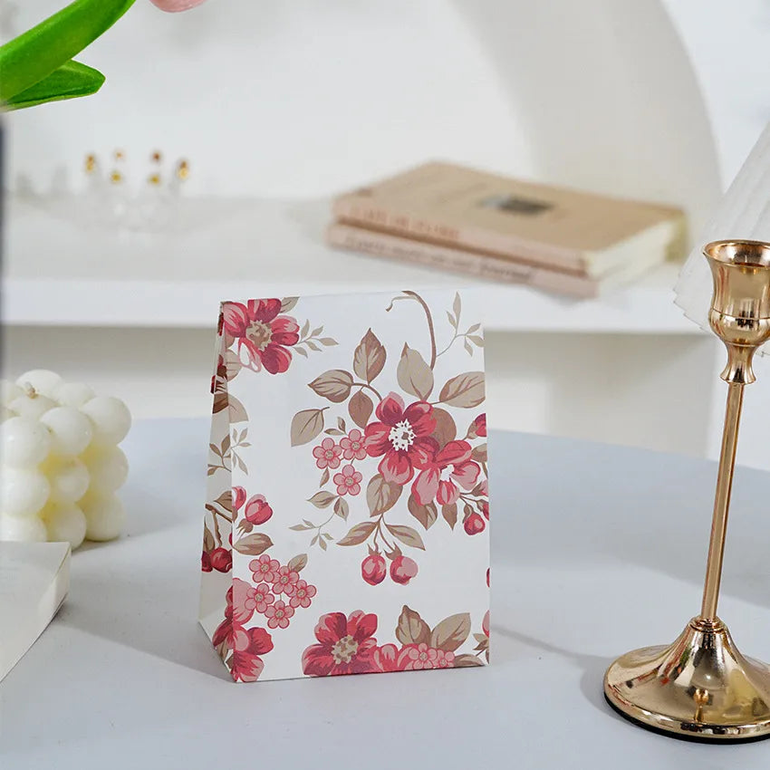 Cute Cartoon Paper Party Gift Wrapping Supplies