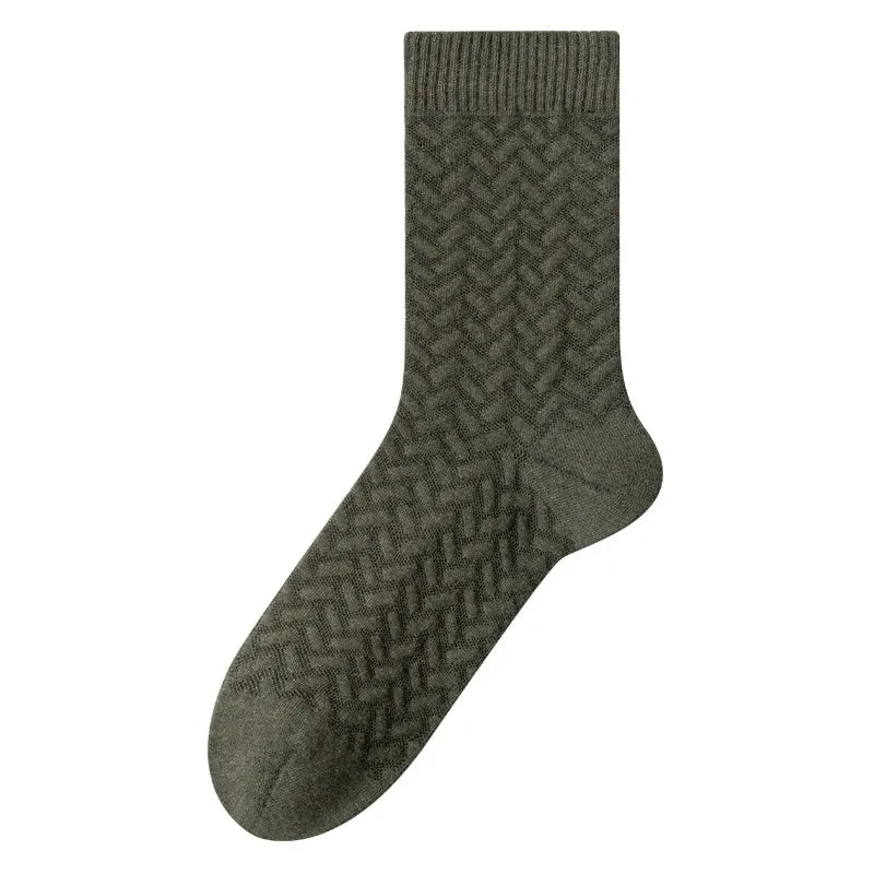 men's casual simple style solid color cotton crew socks a pair
