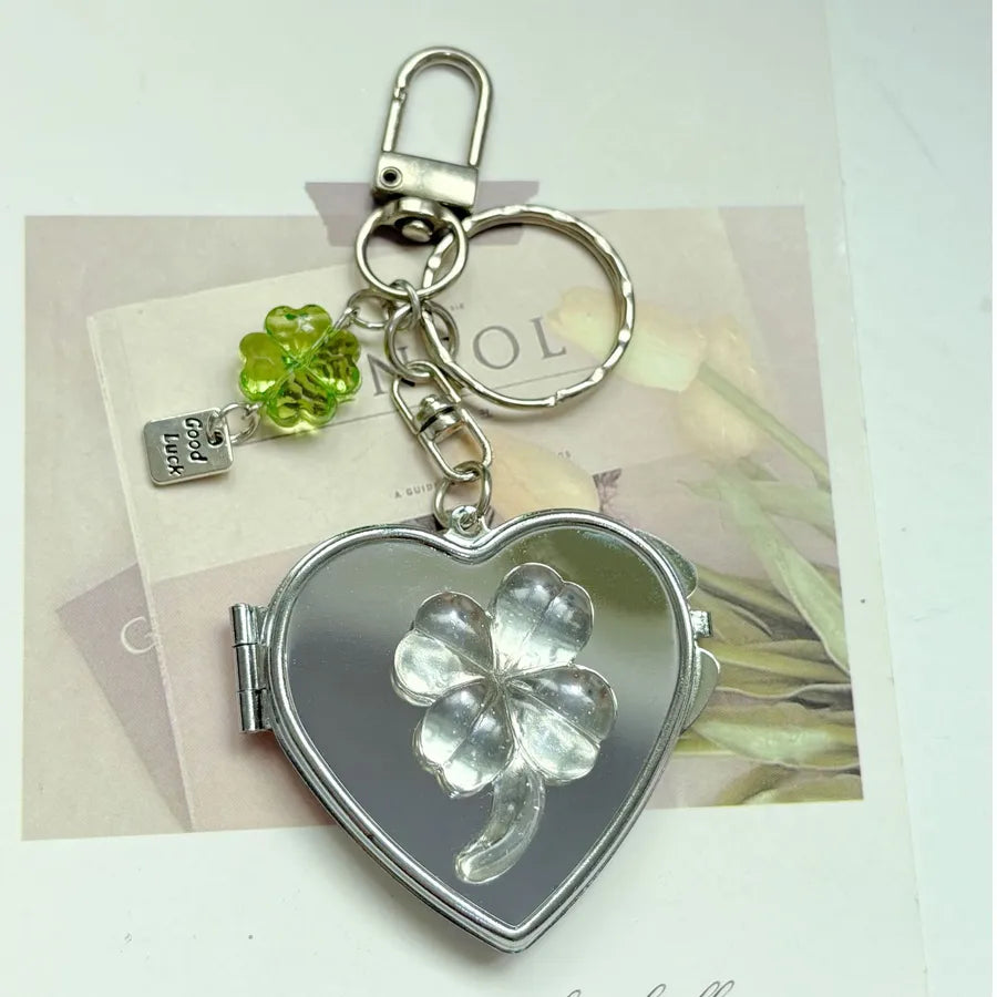 New Ins Lucky Four-Leaf Clover Heart Mirror Keychain Y2K Niche Bag Pendant High-End Accessories Make-Up