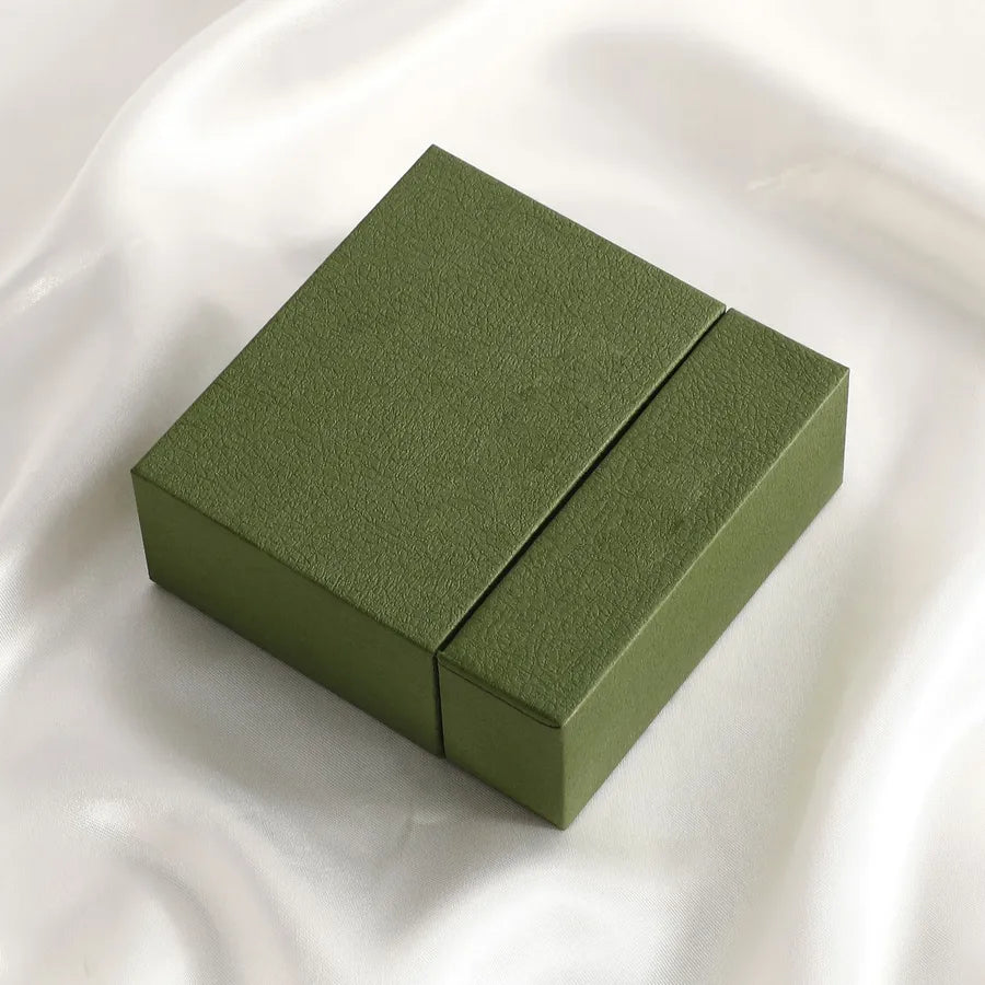 1 Piece Cardboard Casual Elegant Lady Holiday Banquet Selfie Solid Color Jewelry Boxes