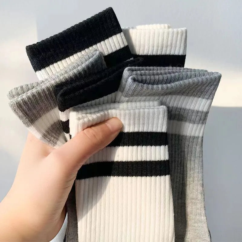 Women's Sports Solid Color Spandex Polyester Crew Socks A Pair