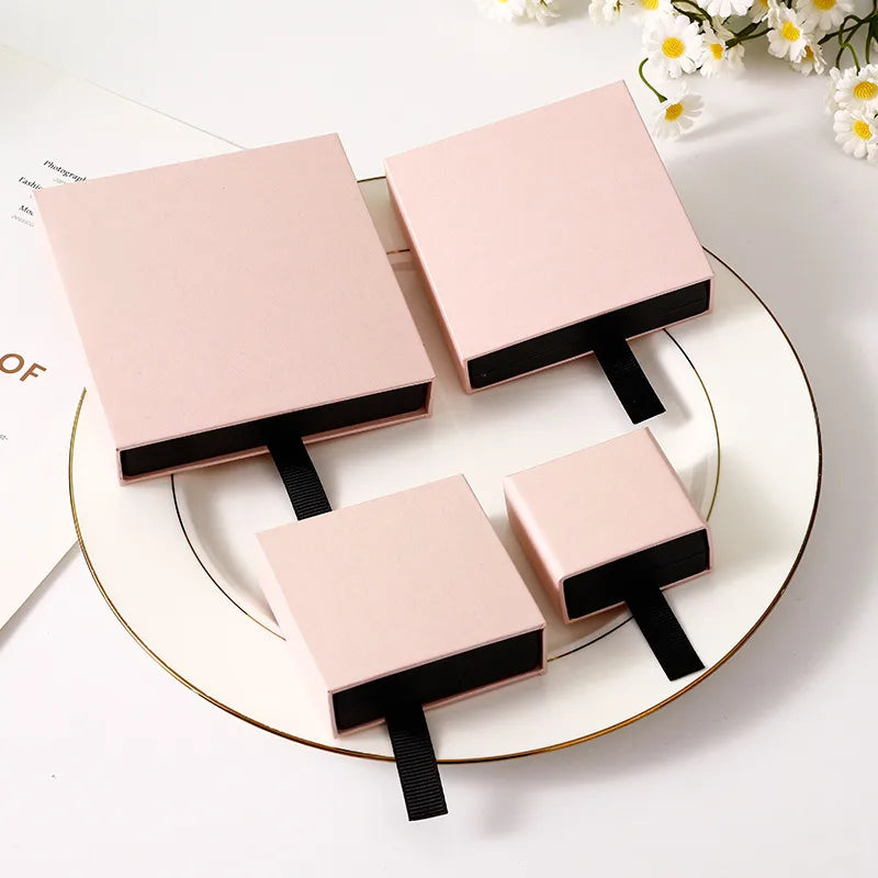 1 Piece Paper Luxurious Daily Date Solid Color Jewelry Boxes