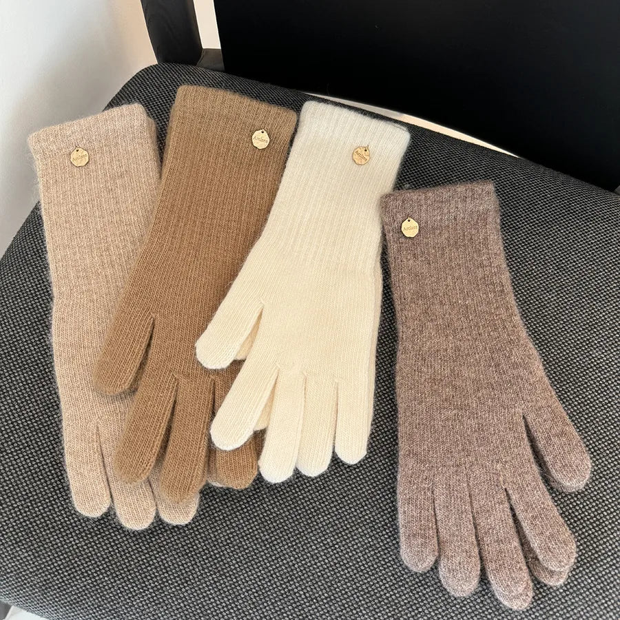 High Quality Bear Fur Wool Winter Long Warm Gloves Women's Touchscreen Compatible Soft Versatile Luxury Feel Elegant Business Style