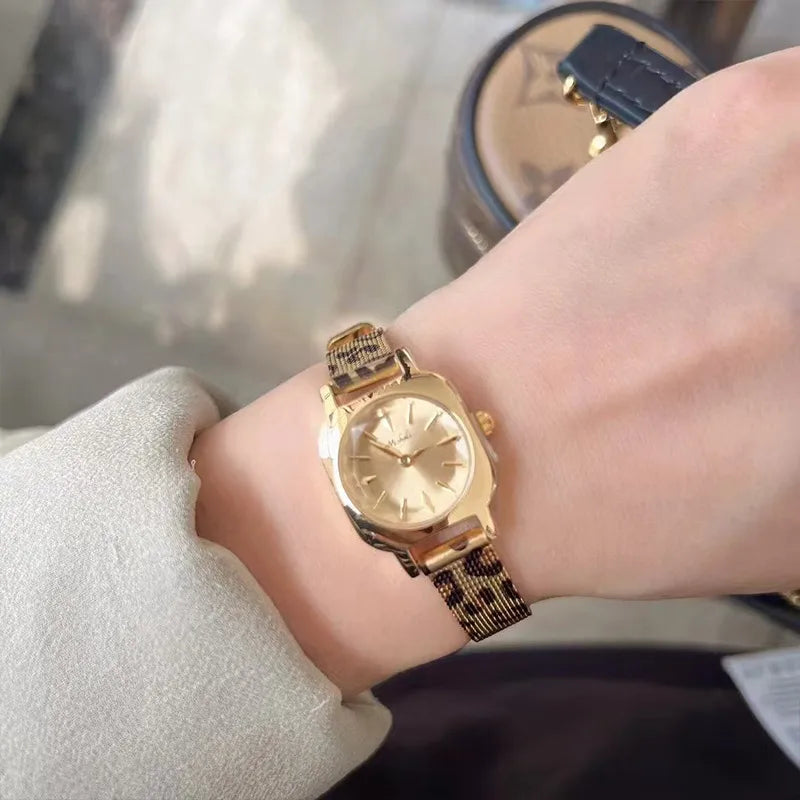 Vintage Style Classic Style Geometric Leopard Single Folding Buckle Quartz Watch Women's Watches