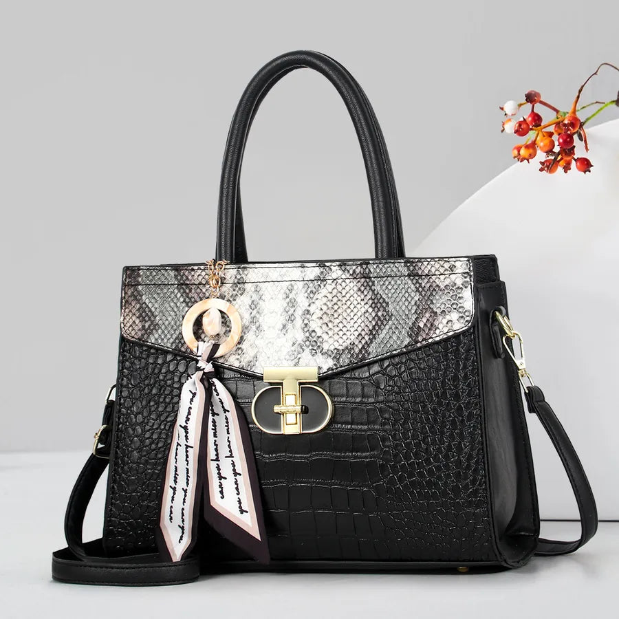 Women's Pu Leather Color Block Streetwear Square Zipper Shoulder Bag Handbag