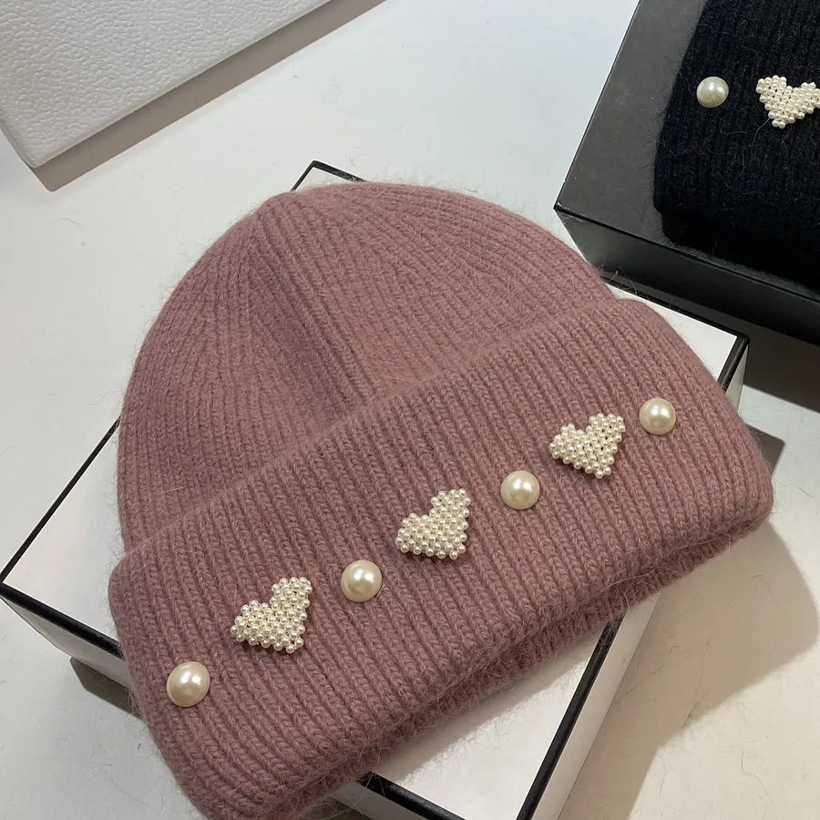 women's sweet heart shape pearl eaveless wool cap