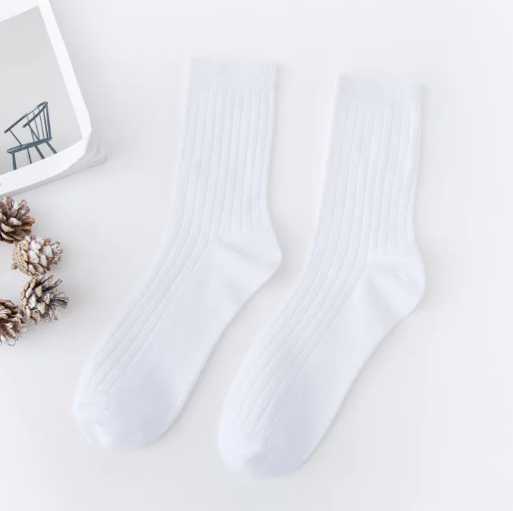 Spring and Summer new fashion solid color mid-calf socks thin sweat-absorbent breathable college style cotton men's sports socks