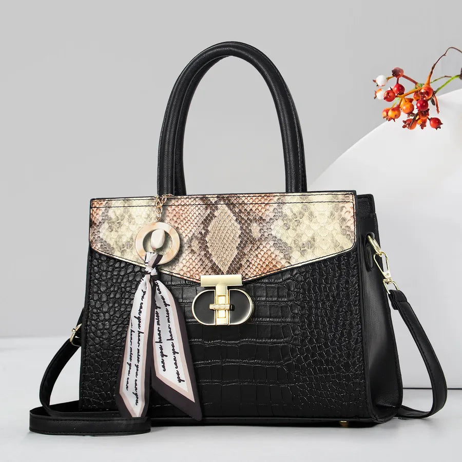 Women's Pu Leather Color Block Streetwear Square Zipper Shoulder Bag Handbag