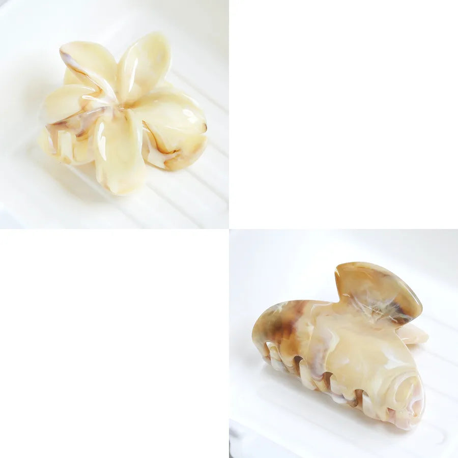 Elegant Lady Artistic Women's Geometric Resin Hair Claws