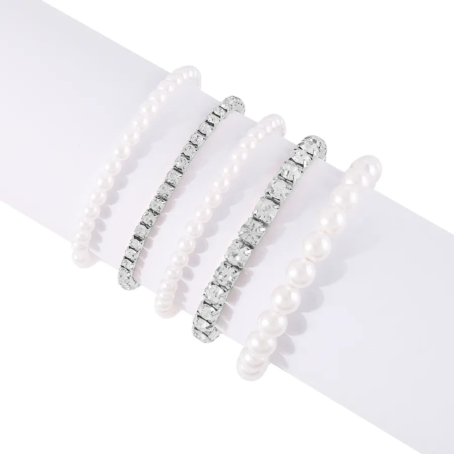Elegant Vintage Style Shiny Geometric Imitation Pearl Iron Inlay Rhinestones Women's Bracelets
