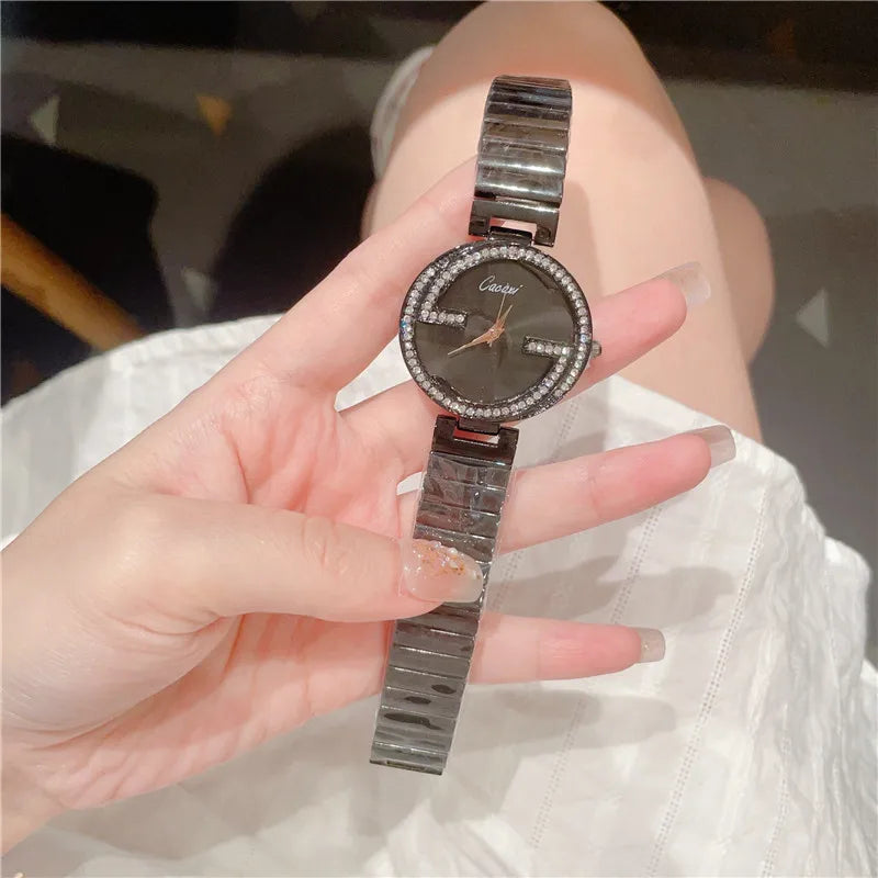 Retro Classic Style Solid Color Jewelry Buckle Quartz Watch