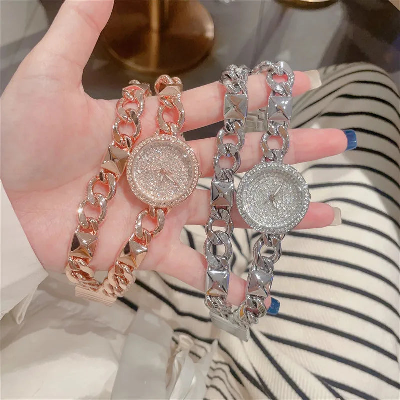 Retro Classic Style Solid Color Jewelry Buckle Quartz Watch