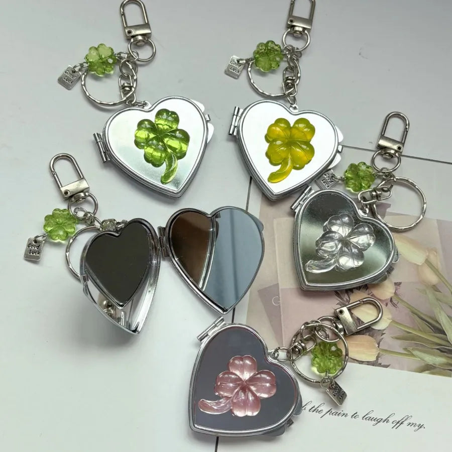New Ins Lucky Four-Leaf Clover Heart Mirror Keychain Y2K Niche Bag Pendant High-End Accessories Make-Up