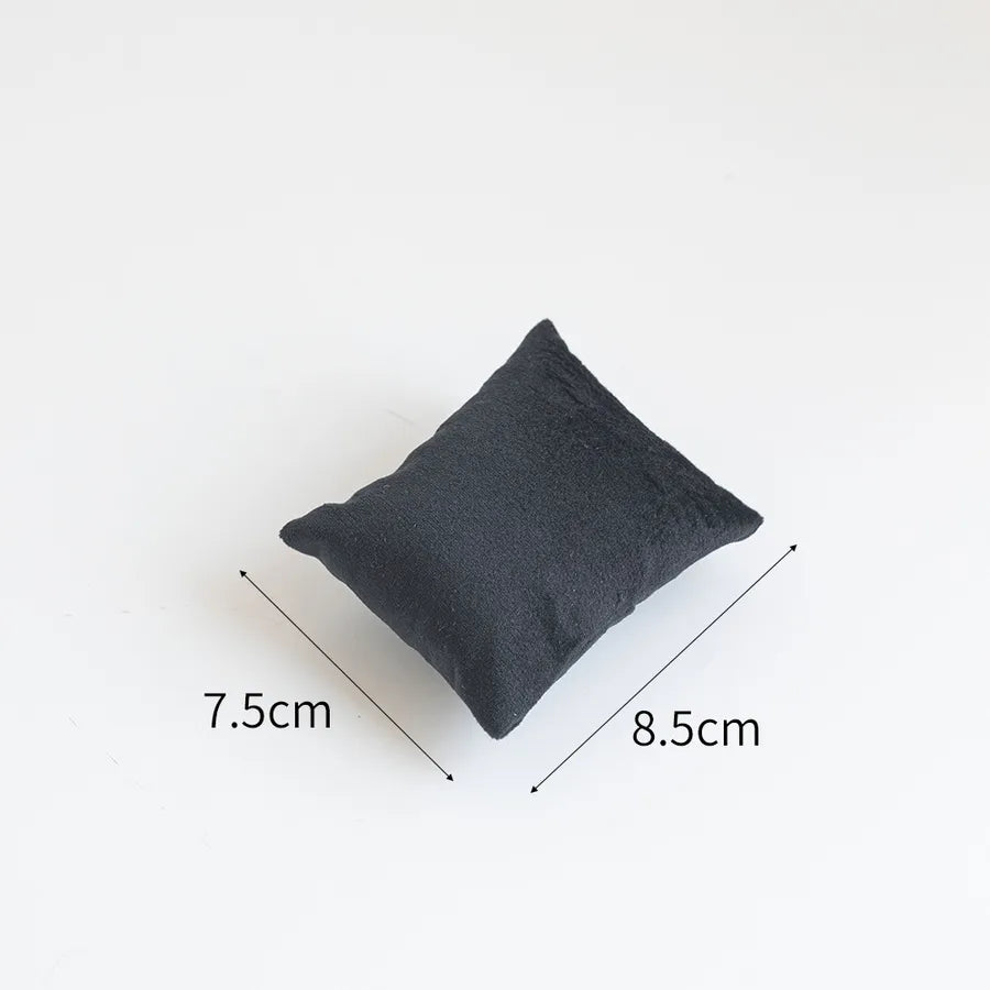 Velvet Fabric Bracelet Display Stand Counter Top Sponge Cushion Leather Surface Jewelry Accessory Premium Feeling Integrated Style