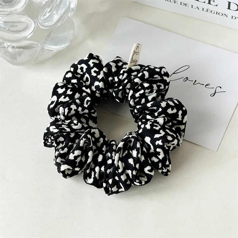 Elegant Lady Affordable luxury style Women's Leopard Cloth Hair Tie