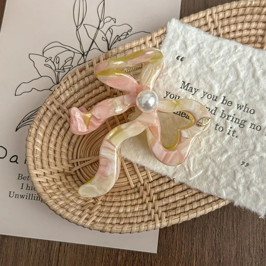 Light Luxury Elegant Butterfly Pearl Zircon Hair Clip for Women Summer Niche Design High-end Shark Clip Large Hair Bun Claw Clip