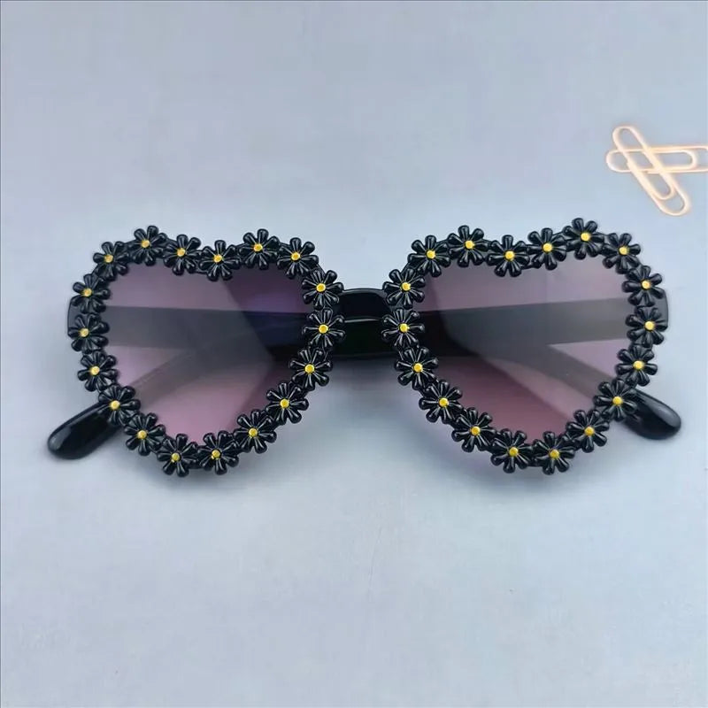 Cute Novelty Heart Shape Ac Tinted Lenses Special-Shaped Mirror Full Frame Kids Sunglasses