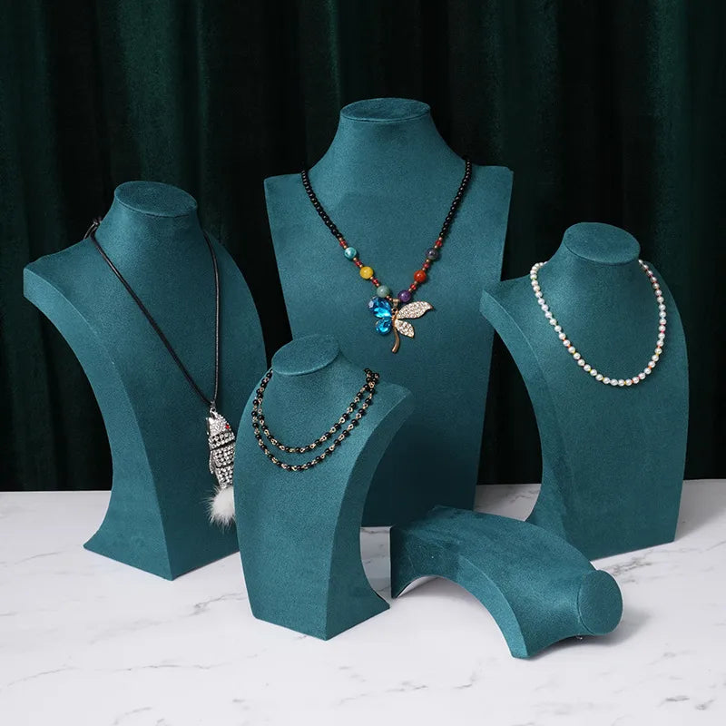 1 Piece Wood Flannel Simple Style Solid Color Jewelry Display Bust