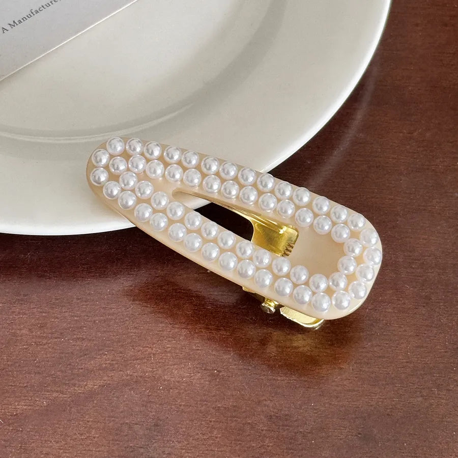 Elegant Pearl Hair Clip Side Bangs Women's Versatile Duckbill Clip Stylish Hair Accessories Simple yet Sophisticated Headwear