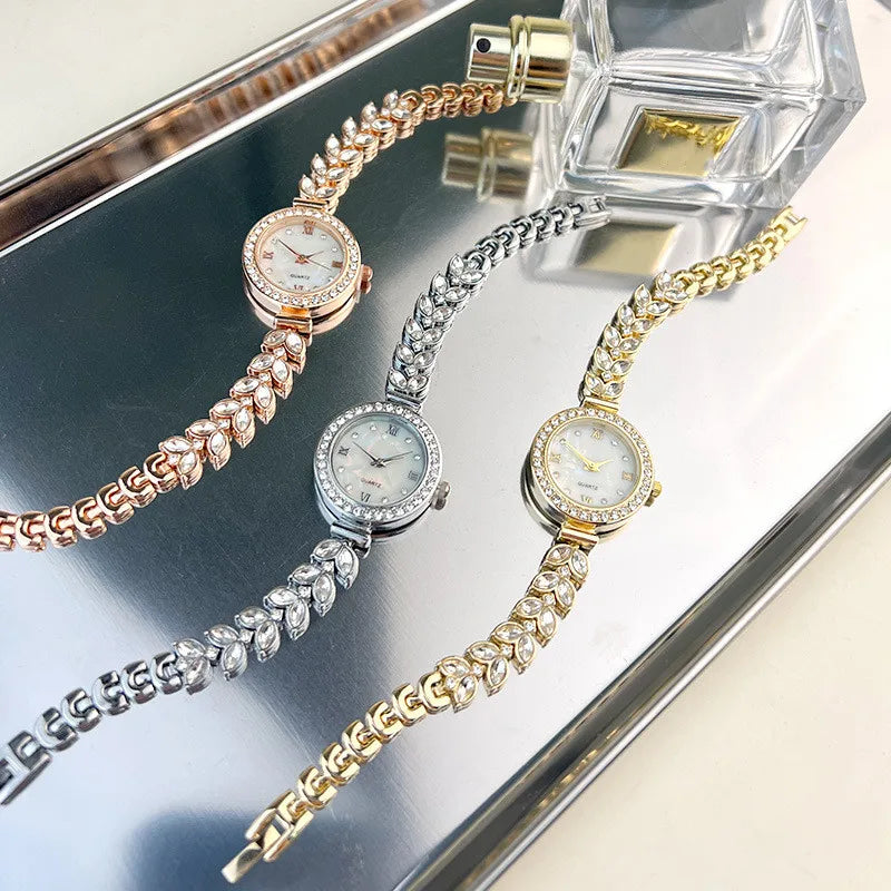 Simple Style Leaf Single Folding Buckle Quartz Women's Watches