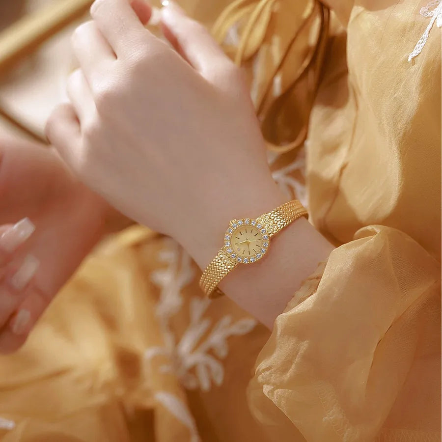 High Quality BS Women's Watch Elegant Wheat Stalk Vintage Gold Quartz Fashionable Round Dial Alloy Strap Mineral Enhanced Glass