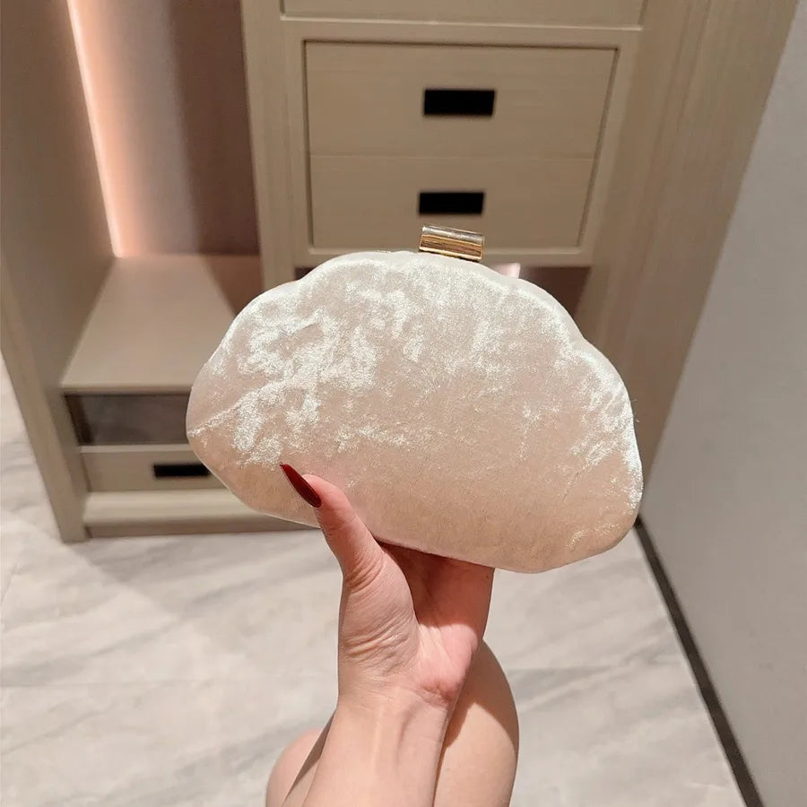 New Autumn and Winter Vintage Velvet Bag Evening Bag Bridal Bag Simple and Stylish Clutch Bag Shell Bag Crossbody Bag