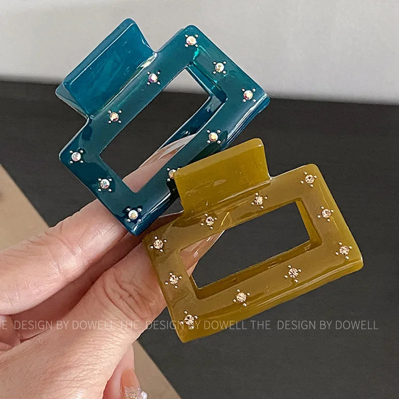 Dove Fashion New Style Square Hollow Out Diamond Geometric Hair Clips Small Size Shark Clamp Simple Hair Accessories