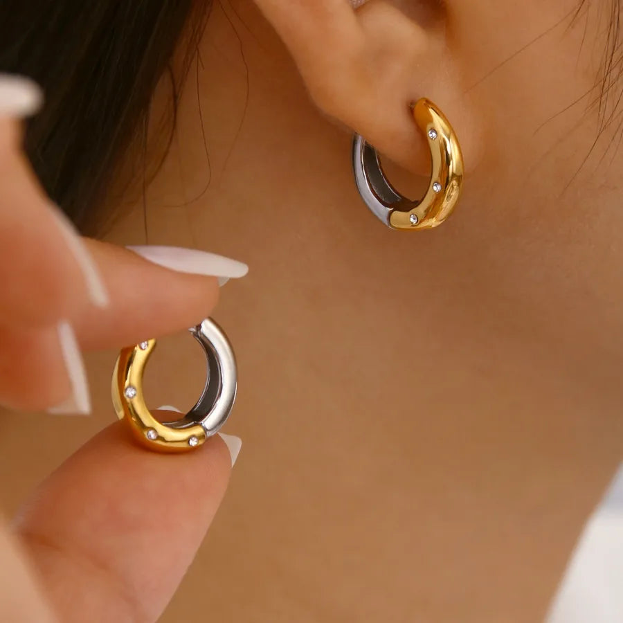 2 Pieces Elegant Lady Round 304 Stainless Steel Zircon 18K Gold Plated Earrings