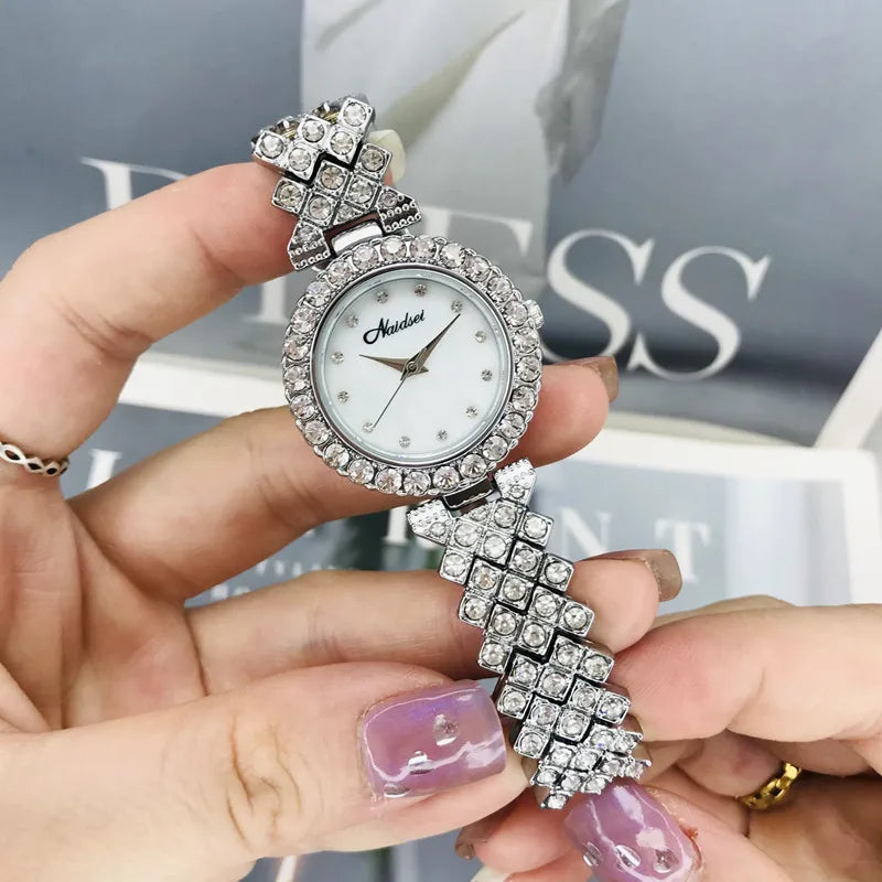 Vintage Style Classic Style Geometric Jewelry Buckle Quartz Watch Women's Watches